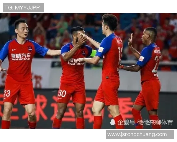 重庆斯威对阵江苏苏宁精彩足球直播全程回顾与赛后分析